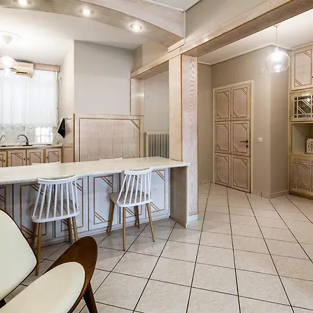 Old City - Minimal Urban Retreat