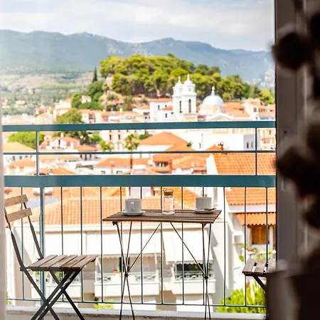Old City - Minimal Urban Retreat Kalamata